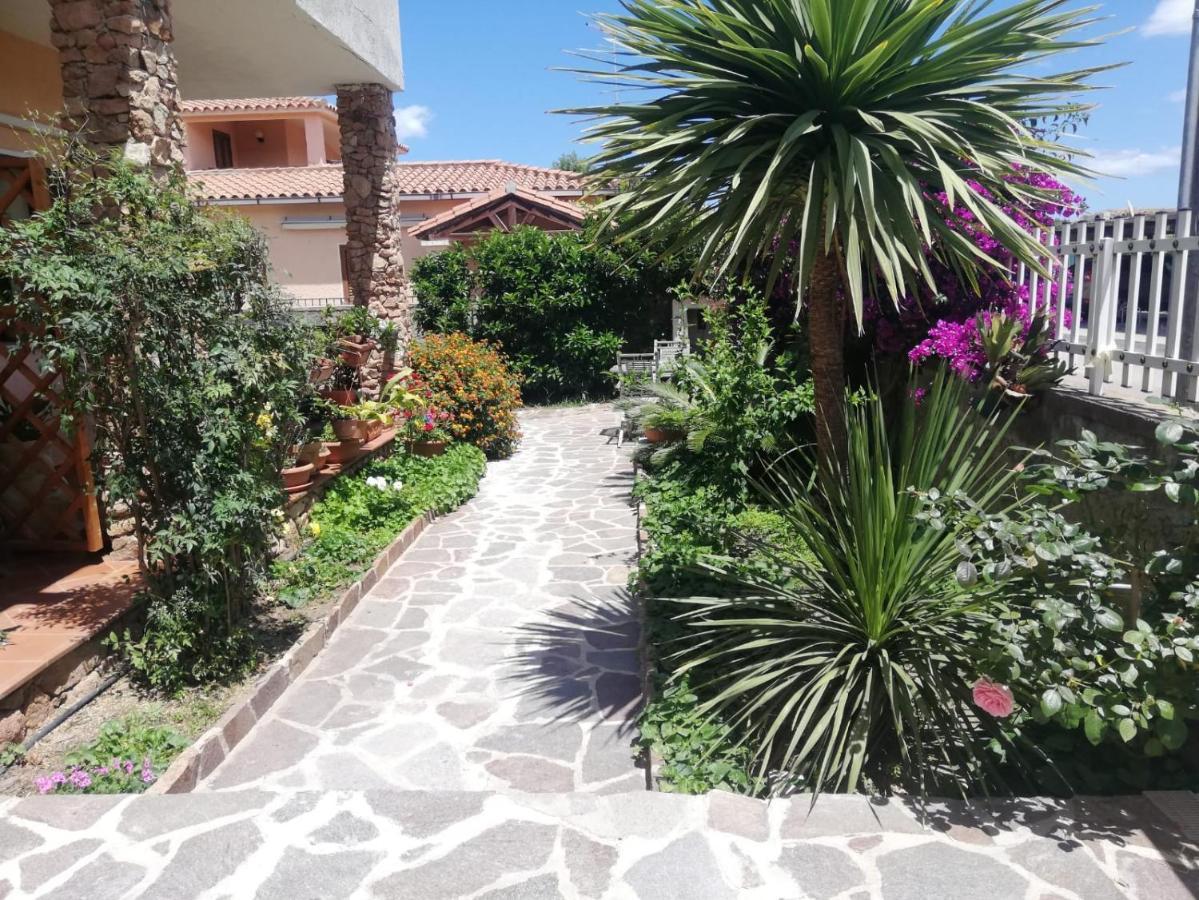 Flamingo Guest House- Rooms Ольбия Экстерьер фото