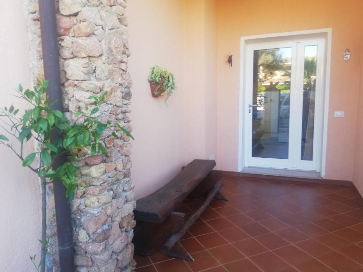 Flamingo Guest House- Rooms Ольбия Экстерьер фото