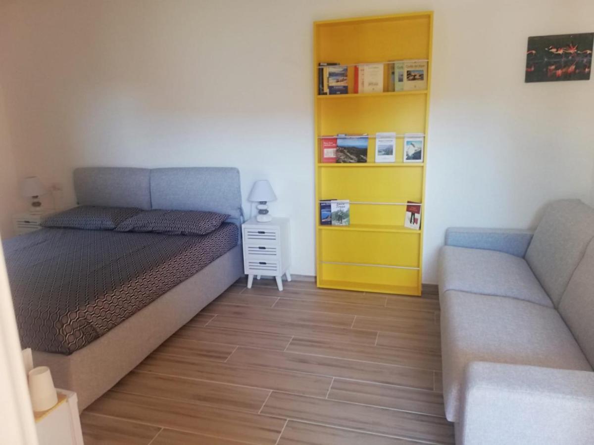 Flamingo Guest House- Rooms Ольбия Экстерьер фото