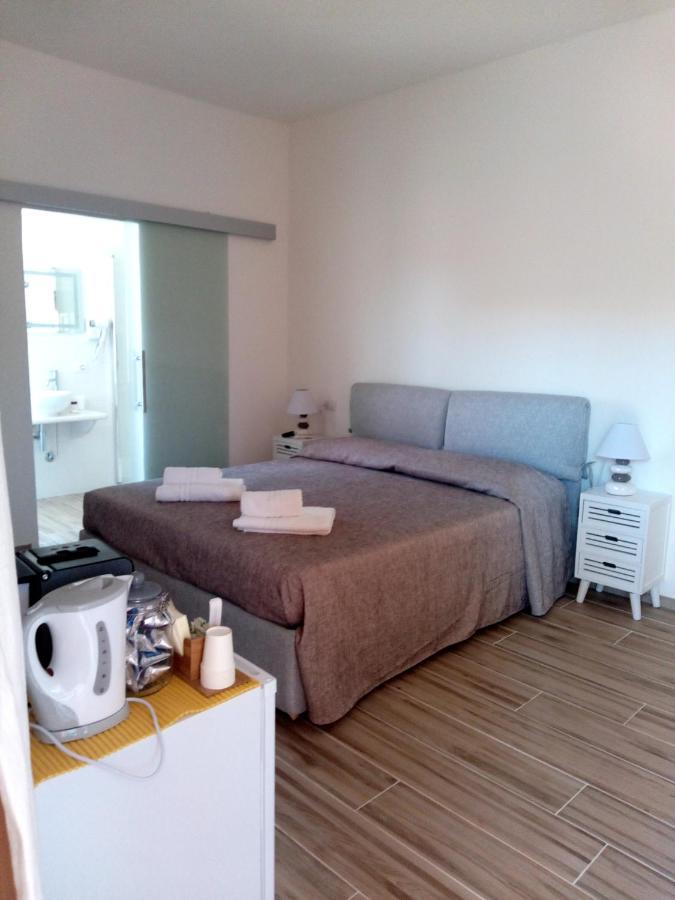Flamingo Guest House- Rooms Ольбия Экстерьер фото