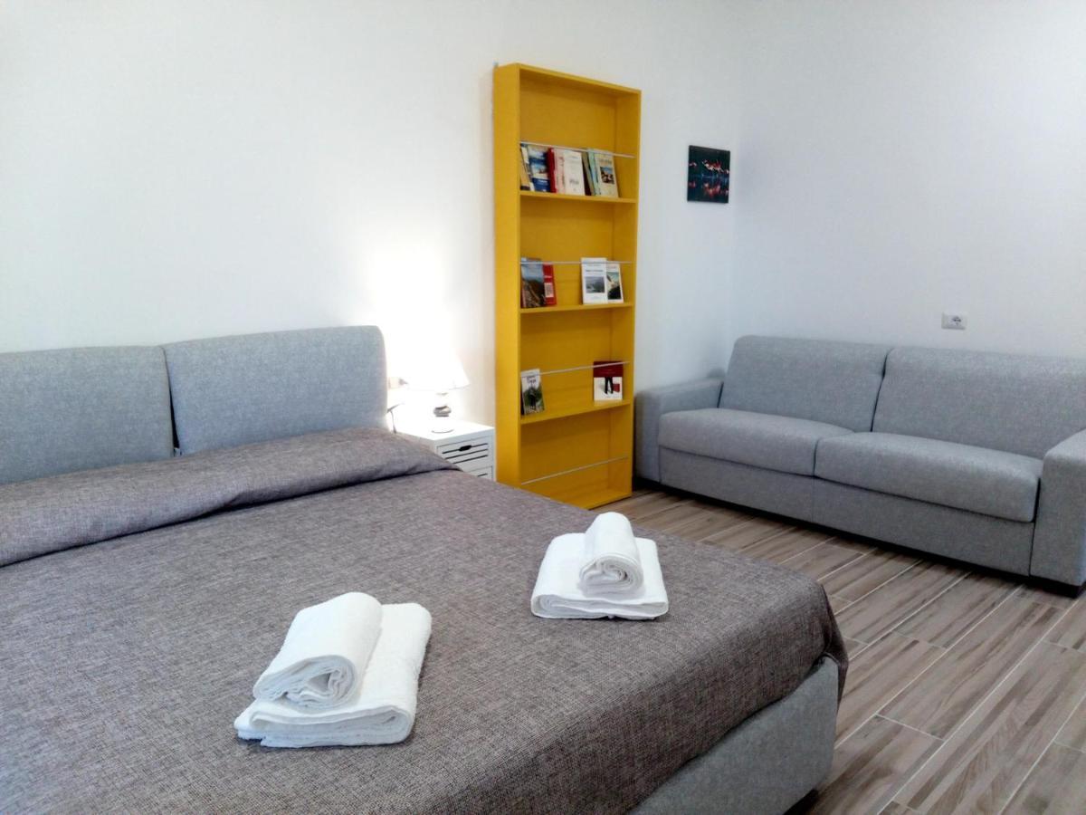 Flamingo Guest House- Rooms Ольбия Экстерьер фото